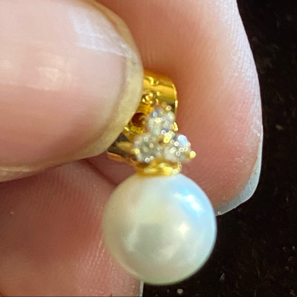 Akoya Shell Pearl 9MM Earrings 925 White Sapphires - Picture 2 of 5